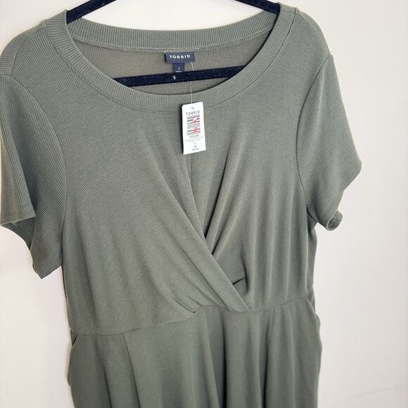 NWT Torrid Dress Olive Green Size 1X 14-16 - Picture 3 of 3